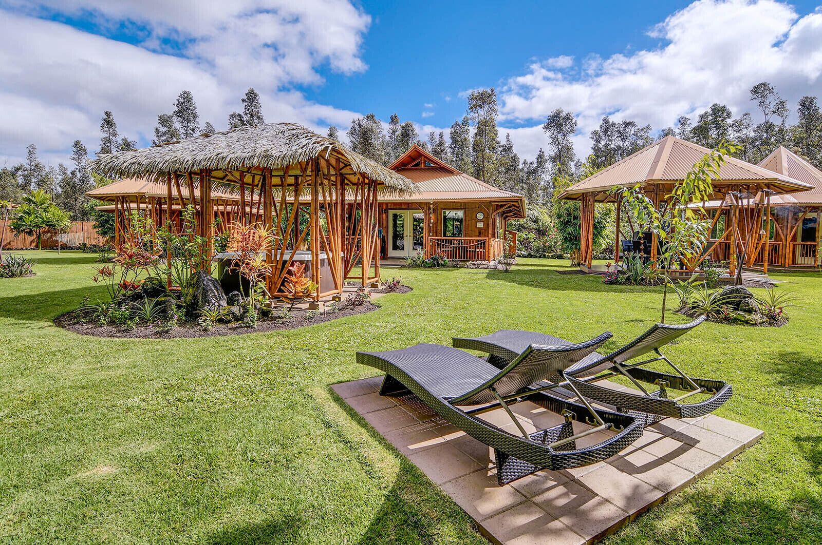 Volcano Eco Retreat by Heart Core Hotels in Mountain View, United States