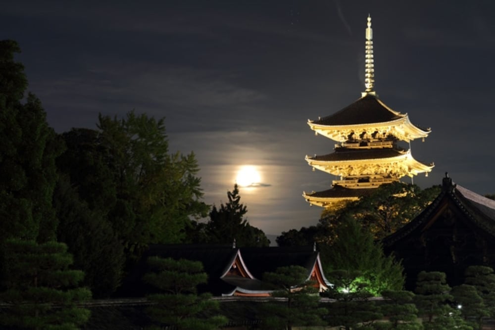 Япония луна Япония луна