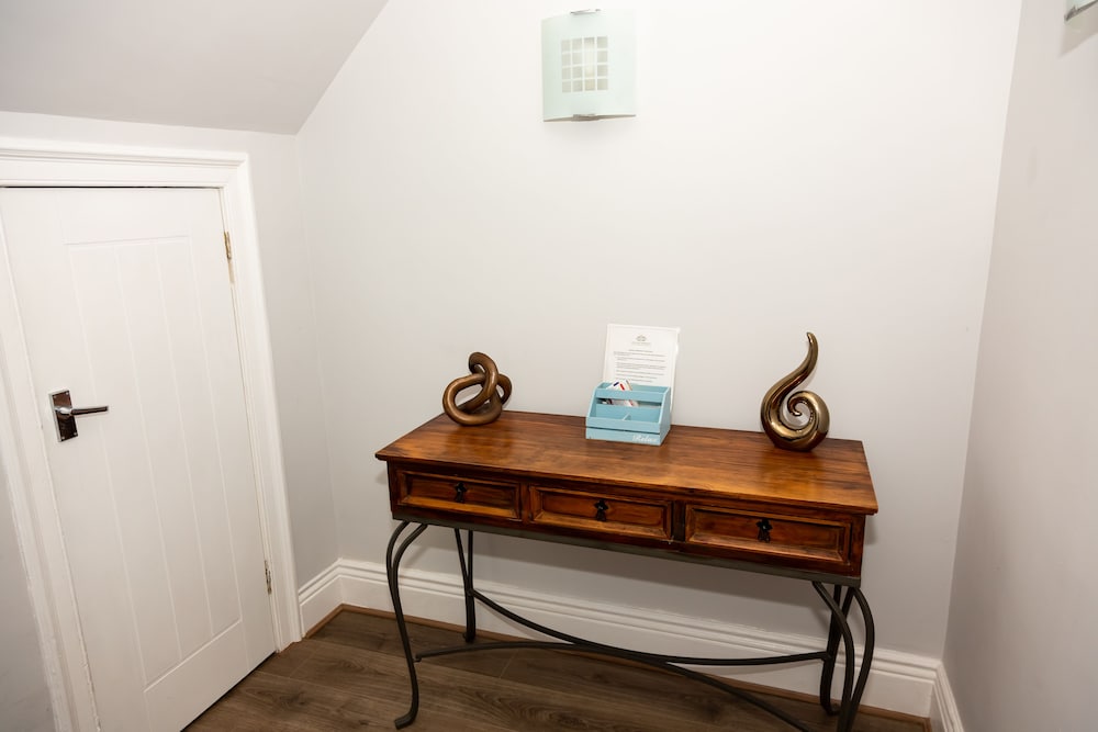 Alexander Apartments Baltic Court