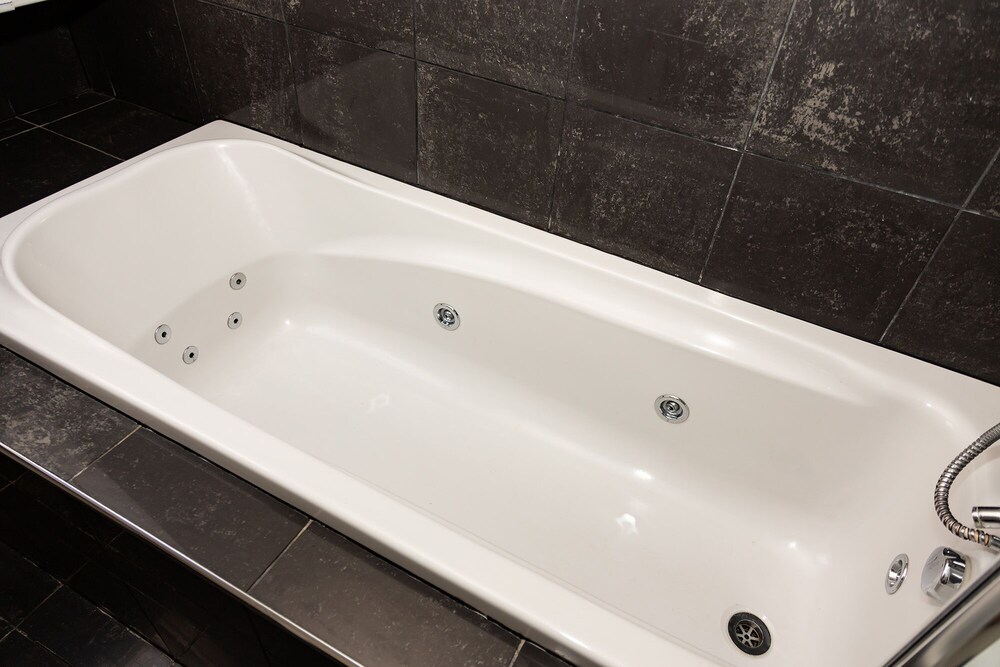 Alexander Apartments Baltic Court