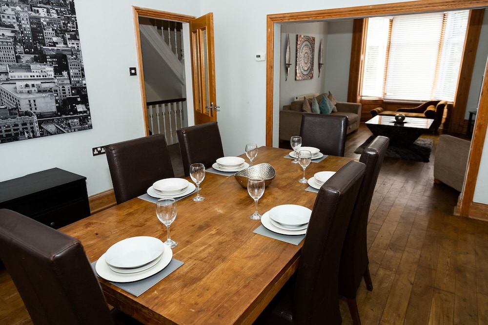 Alexander Apartments Baltic Court