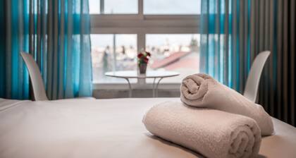 Avital Hotel