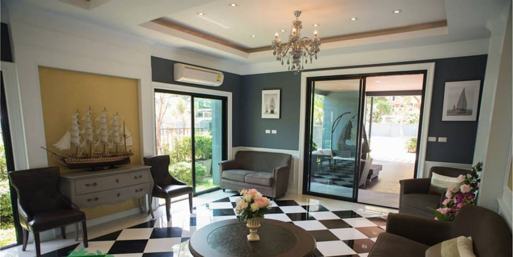 Bang Saen Resort Hotel Bang Saen Resort Hotel