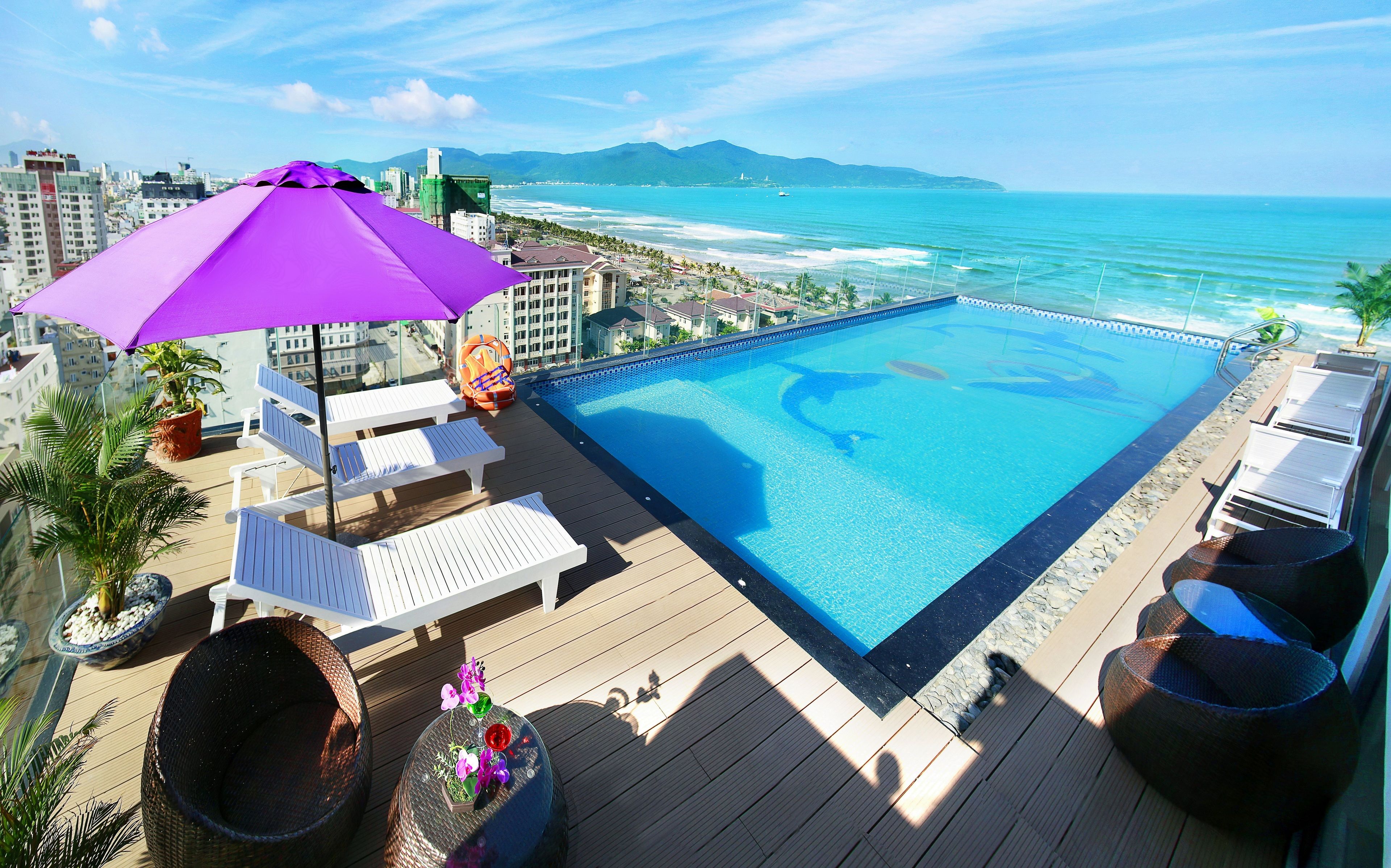 Aria Hotel