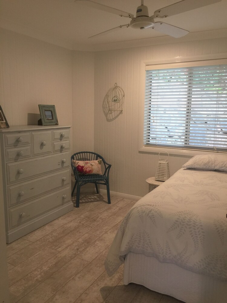 Sunshine Coast Tropical Getaway Buderim Aus Expedia Com Au Mountain View Featured Image Design Studio Suite 2 Bedrooms Kitchenette Garden Area Guestroom