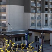 Monroeville Mall Hotels Find Hotel Deals Holiday Inn Express Suites Pittsburgh Monroeville