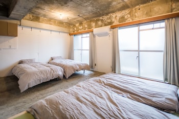 Shibamata FU-TEN Bed and Local