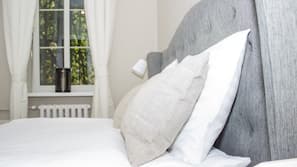 In-room safe, iron/ironing board, free WiFi