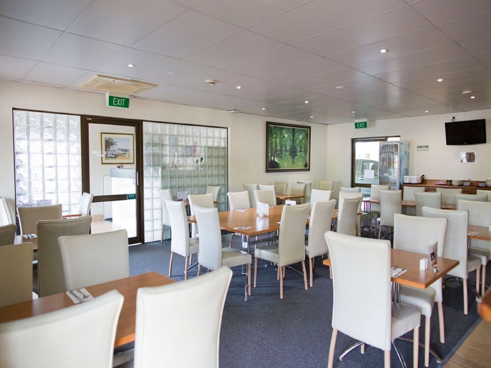 Carriers Arms Hotel NZ127 Deals & Reviews (Maryborough, AUS) Wotif