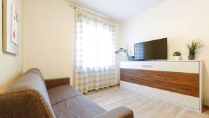 TV a schermo piatto 42 pollici con canali digitali