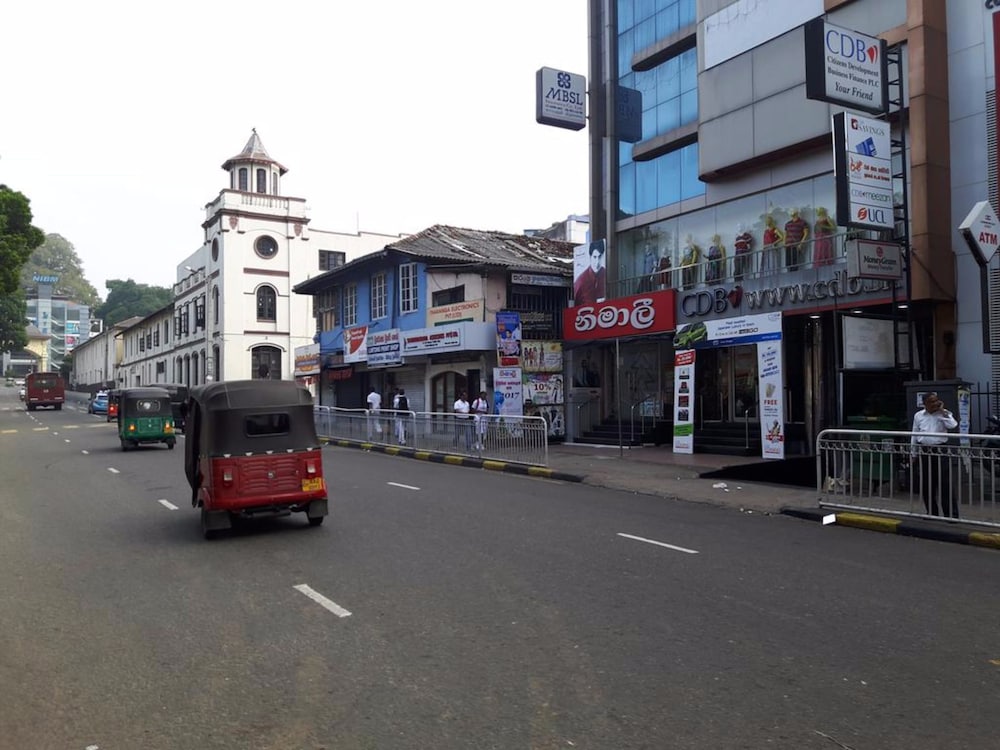 Meili City Hotel Kandy Meili City Hotel Kandy