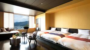 In-room safe, desk, free WiFi