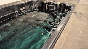 Indoor spa bath