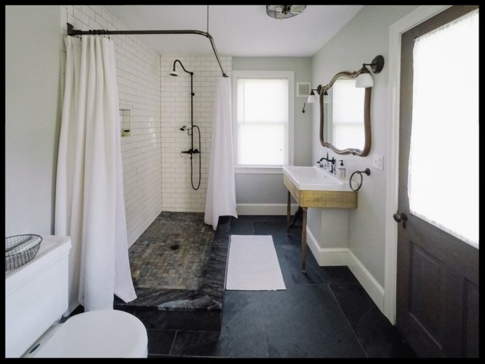 Burdett House Bed & Breakfast Deals & Reviews (Burdett, USA) Wotif