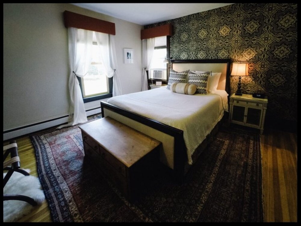 Burdett House Bed & Breakfast Deals & Reviews (Burdett, USA) Wotif