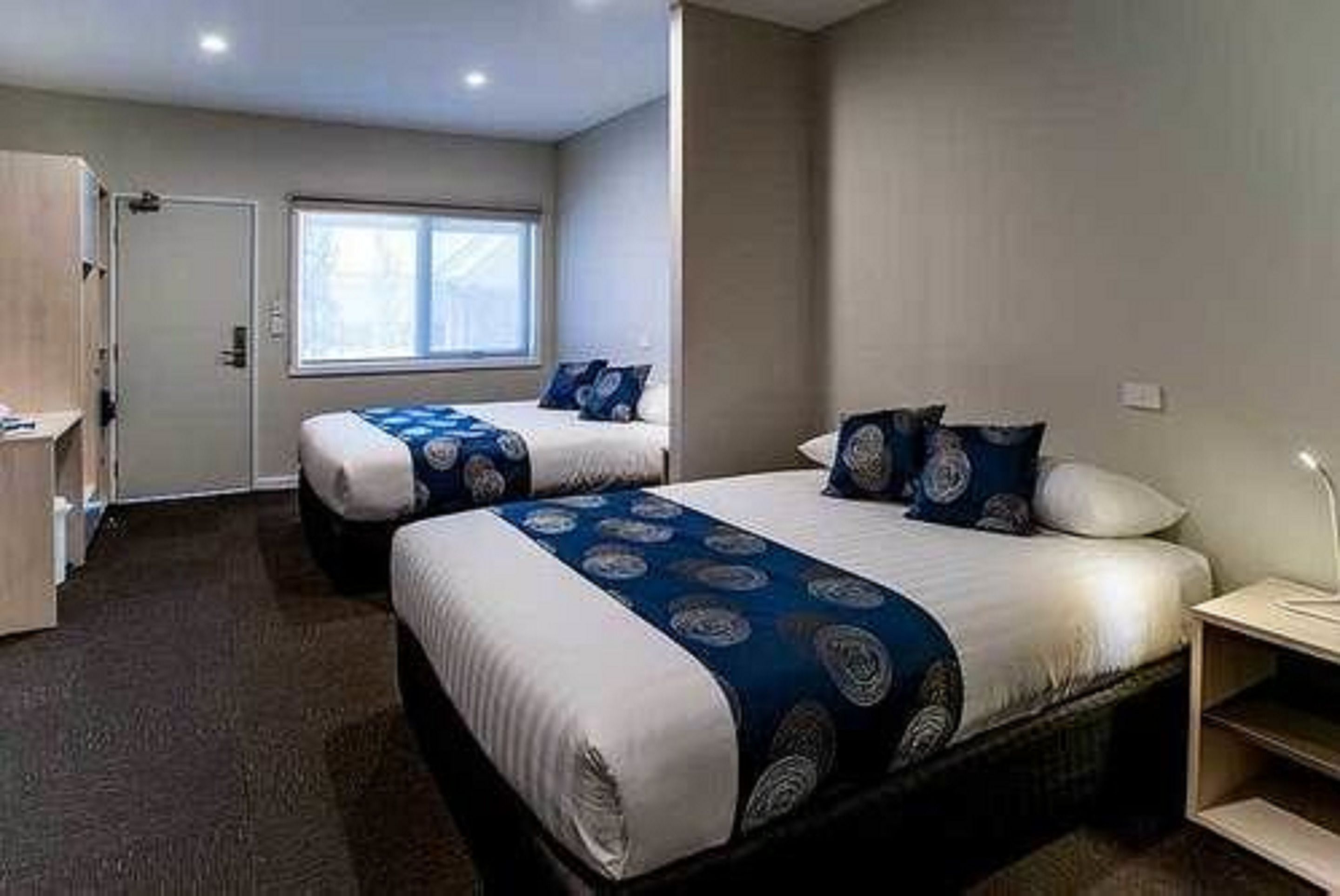 Leumeah Lodge In Canberra Australia Expedia