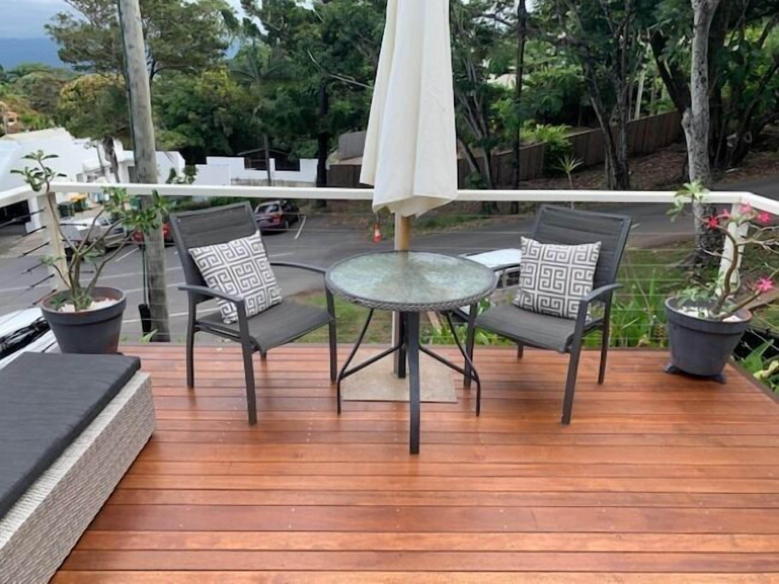 Port Douglas Cottage and Lodge