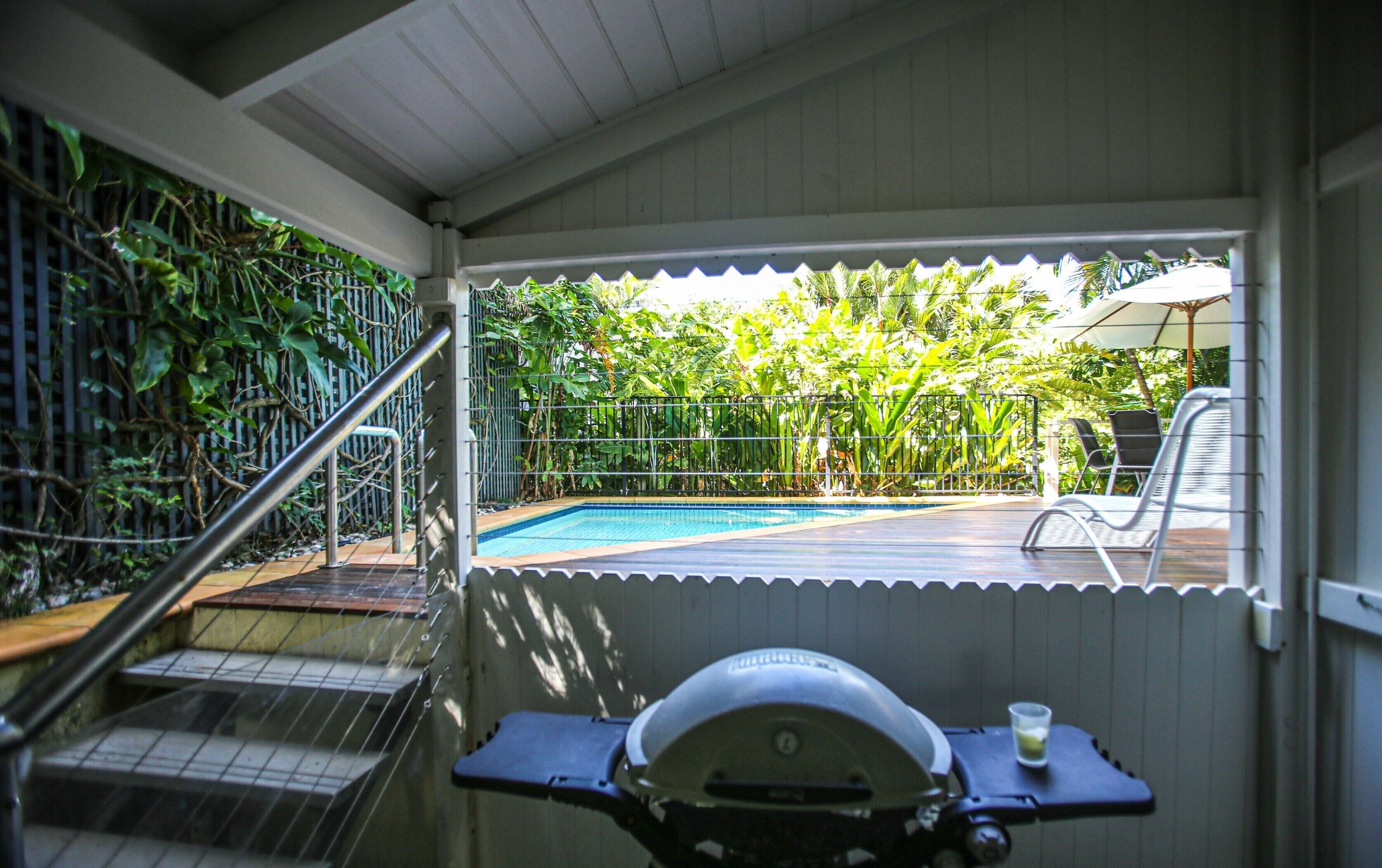 Port Douglas Cottage and Lodge