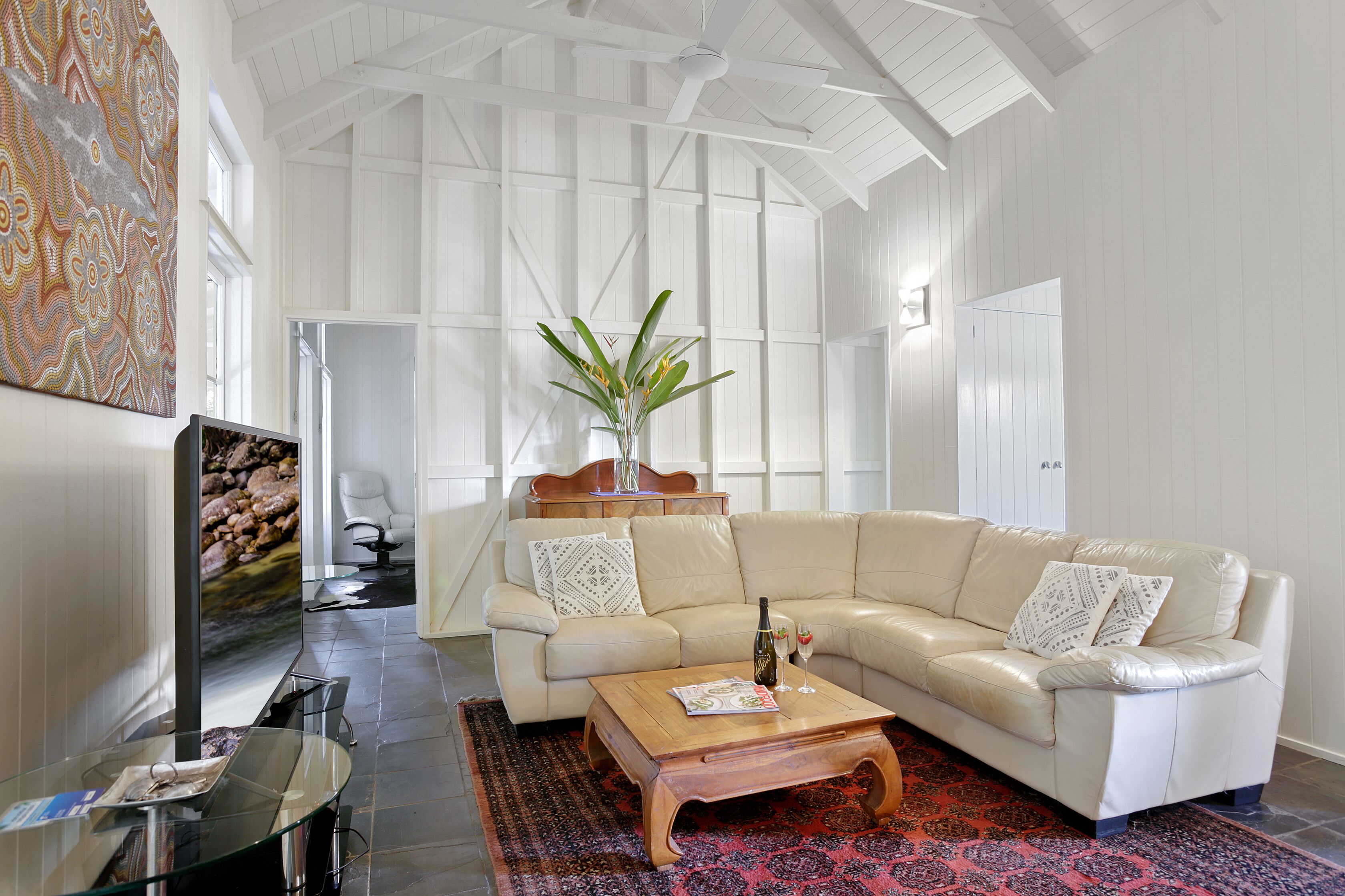 Port Douglas Cottage and Lodge