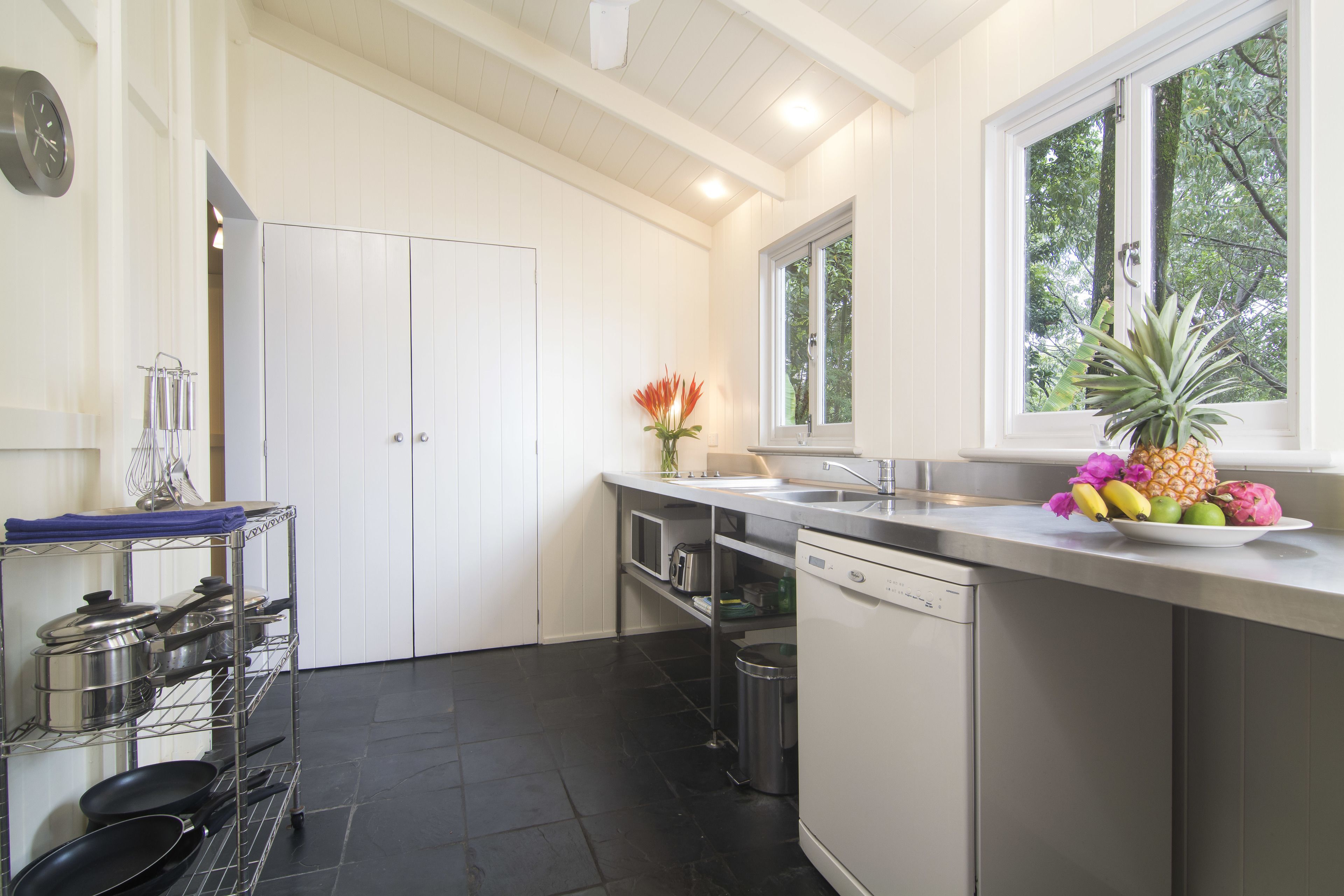 Port Douglas Cottage and Lodge