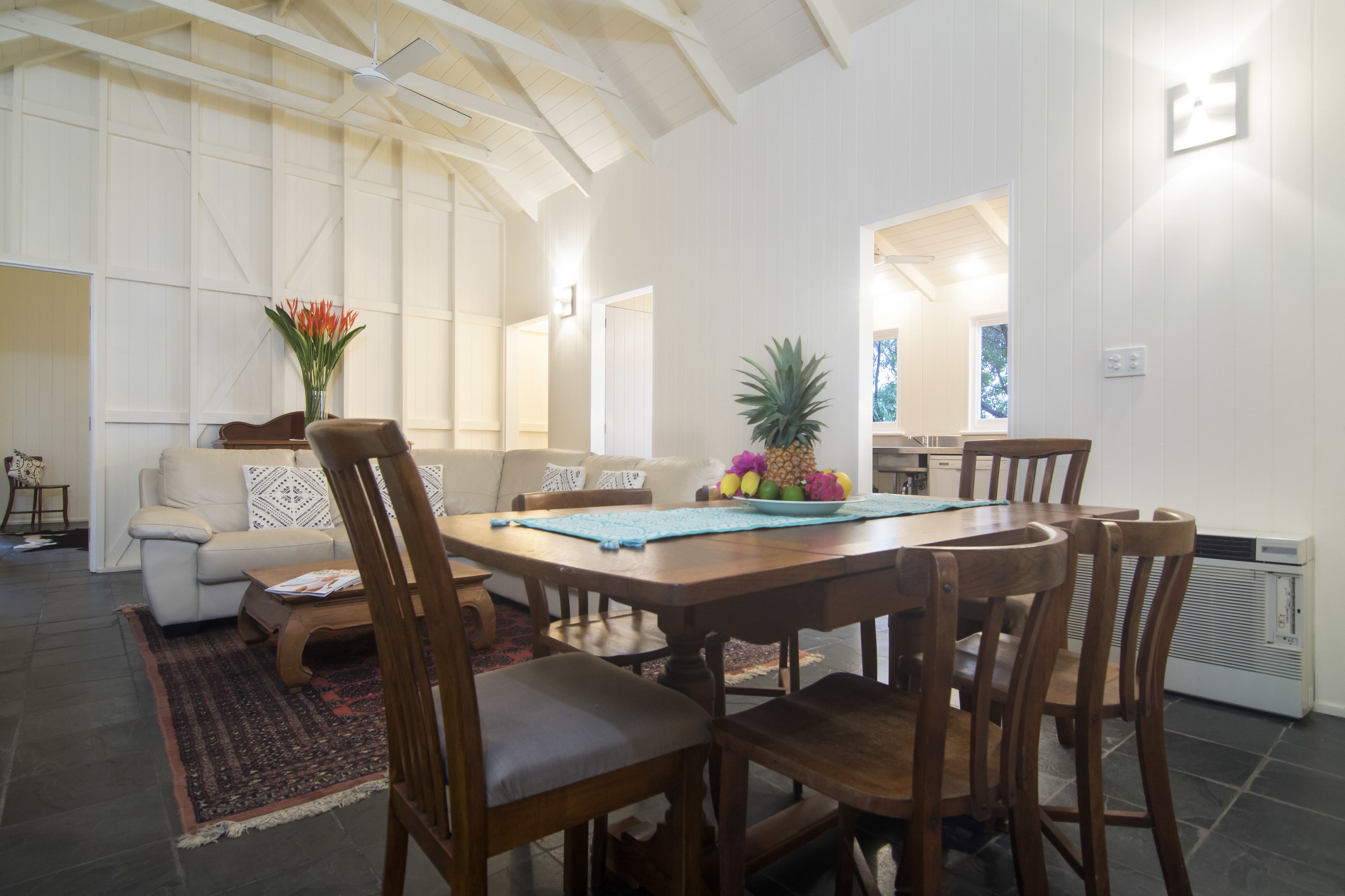 Port Douglas Cottage and Lodge