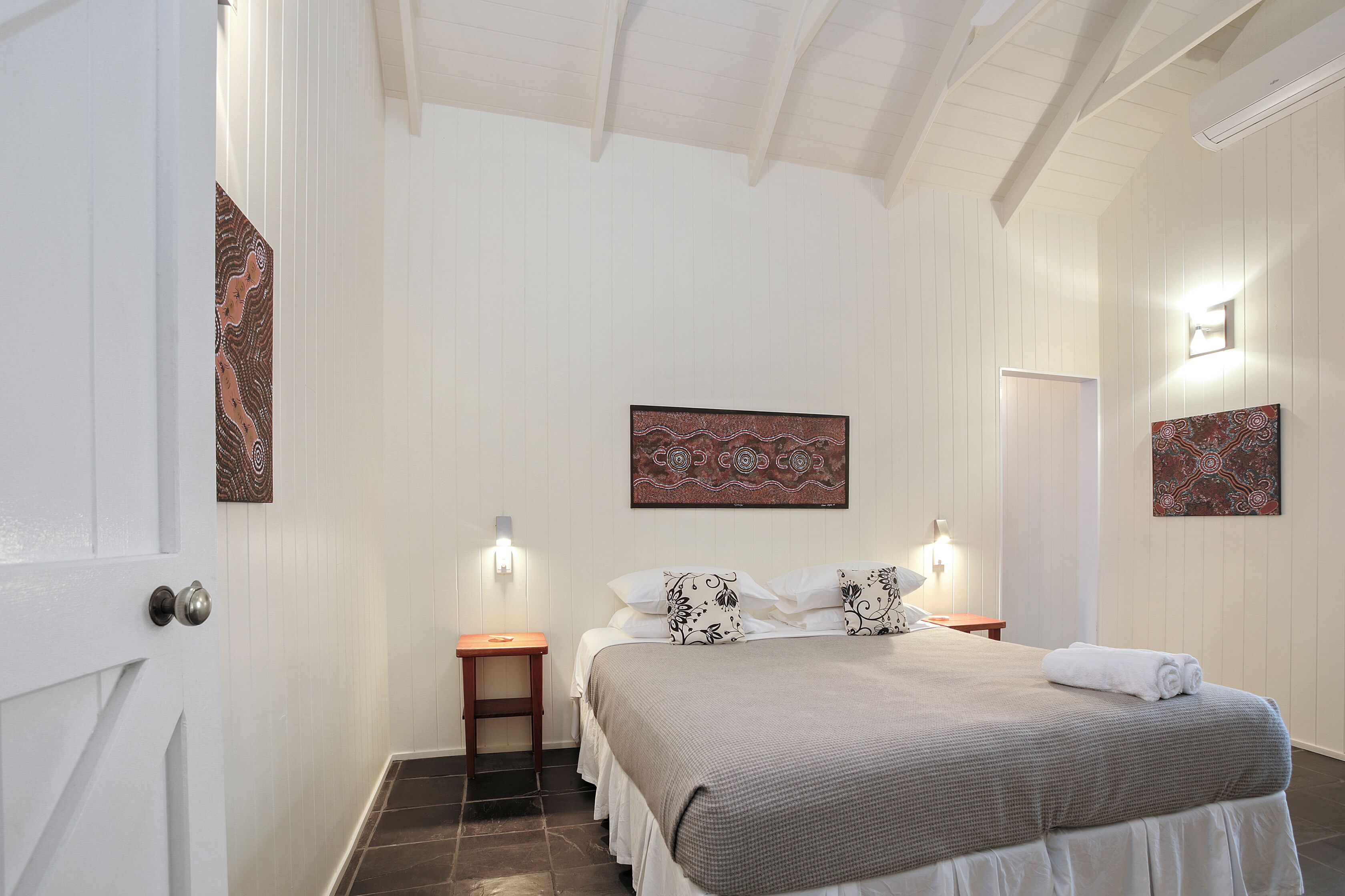 Port Douglas Cottage and Lodge