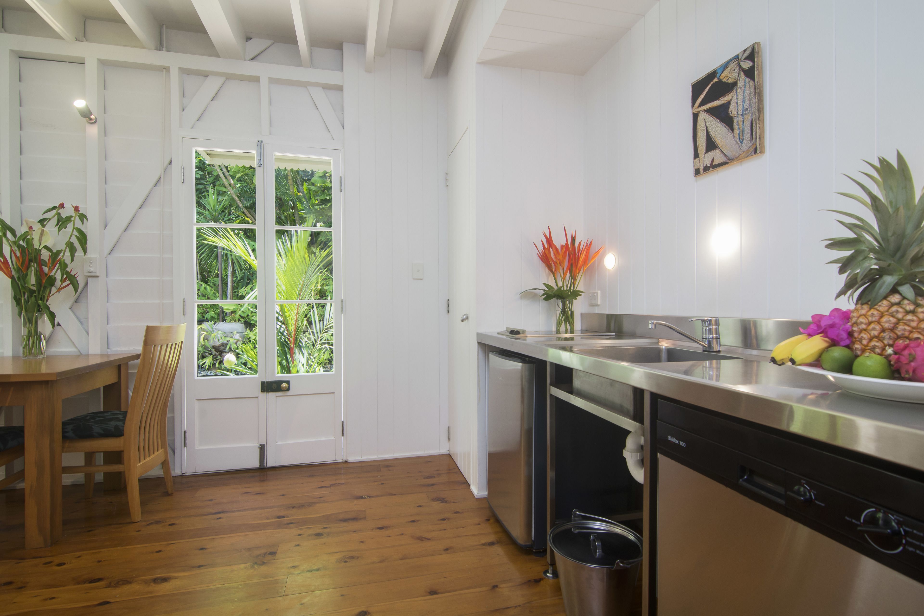 Port Douglas Cottage and Lodge