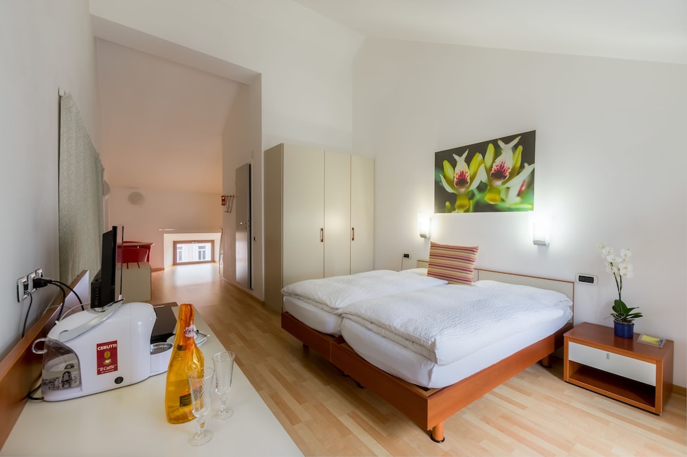 Photo - Hotel Zurigo Downtown