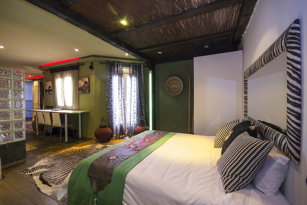 Alaia Holidays Apartments & Suite Caballero de Gracia, Madrid ... Alaia Holidays Apartments & Suite Caballero de Gracia, Madrid ...