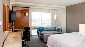 Premium bedding, in-room safe, desk, iron/ironing board
