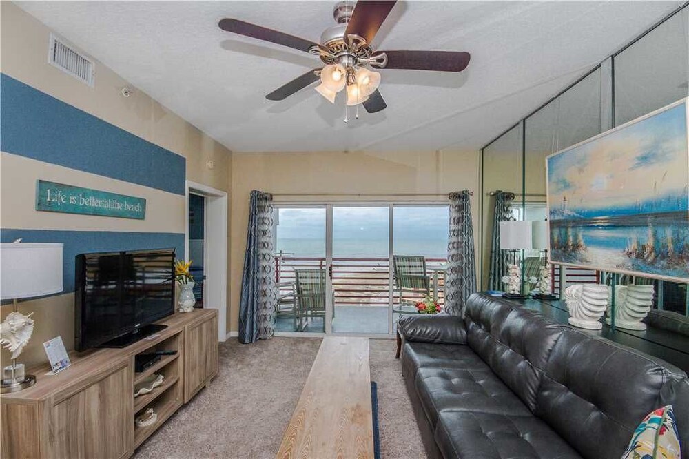 303 At Crimson Condos By Redawning 2018 Room Prices Deals Beach Ocean View Featured Image
