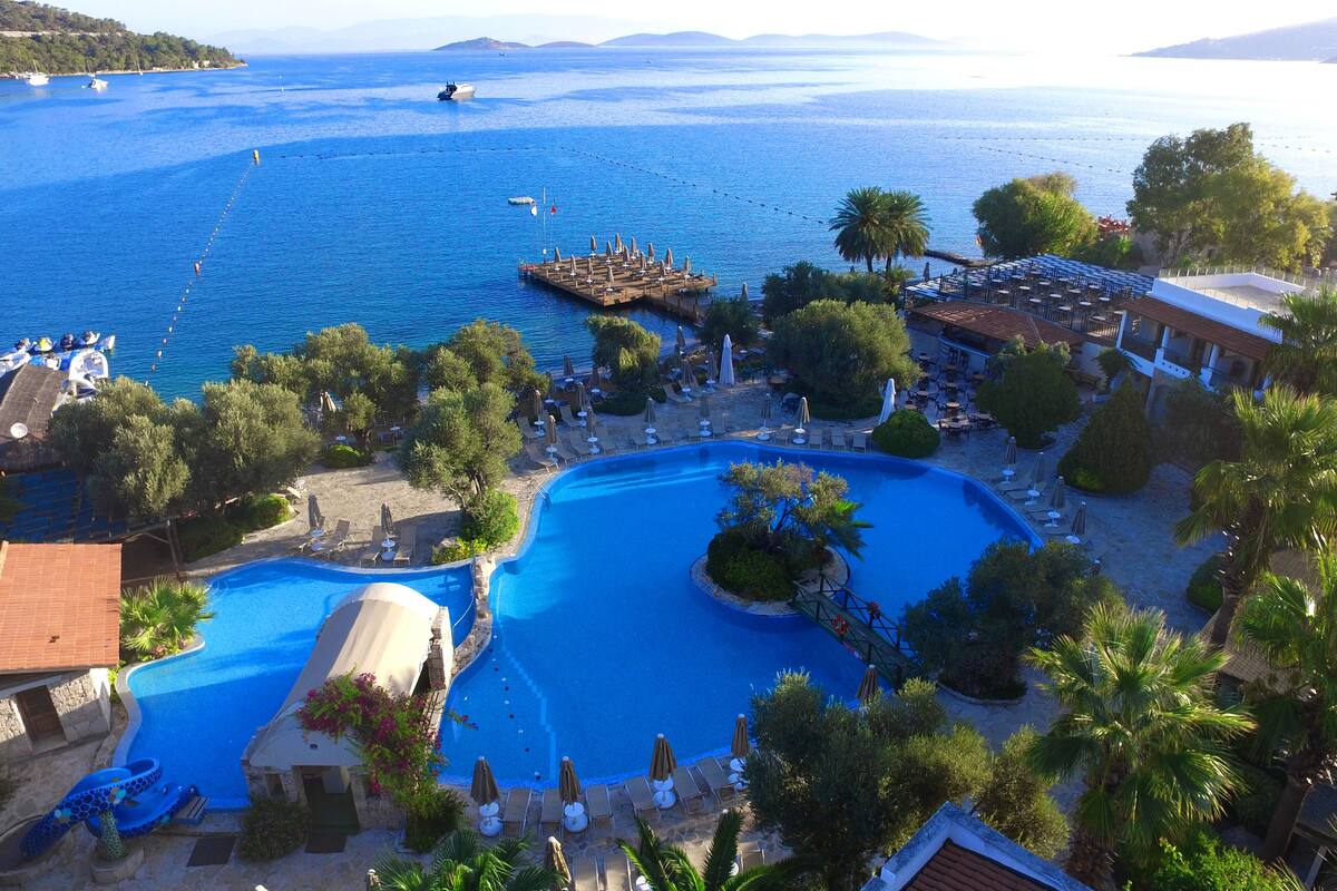 Izer Hotel Beach Club All Inclusive In Bodrum Expedia