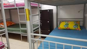 Free WiFi, bed sheets