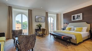 Premium bedding, minibar, in-room safe, desk