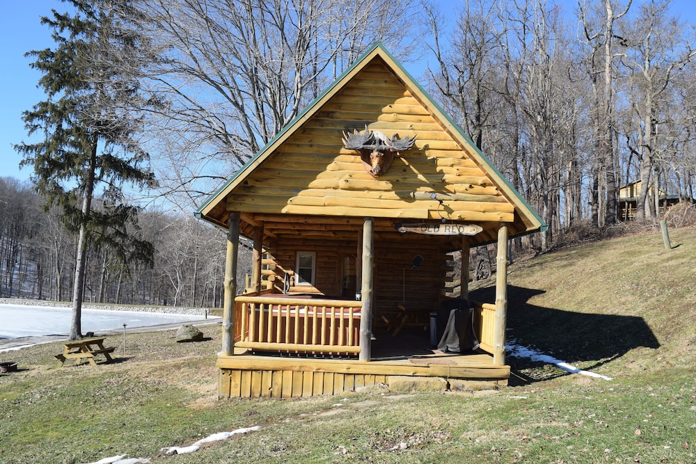 Diamond Lake Cabins in New Philadelphia Best Rates & Deals on Orbitz