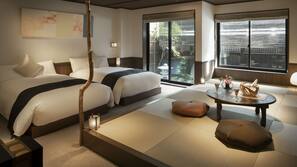 20 bedrooms, premium bedding, down comforters, Tempur-Pedic beds