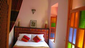 Desk, free cots/infant beds, rollaway beds, free WiFi