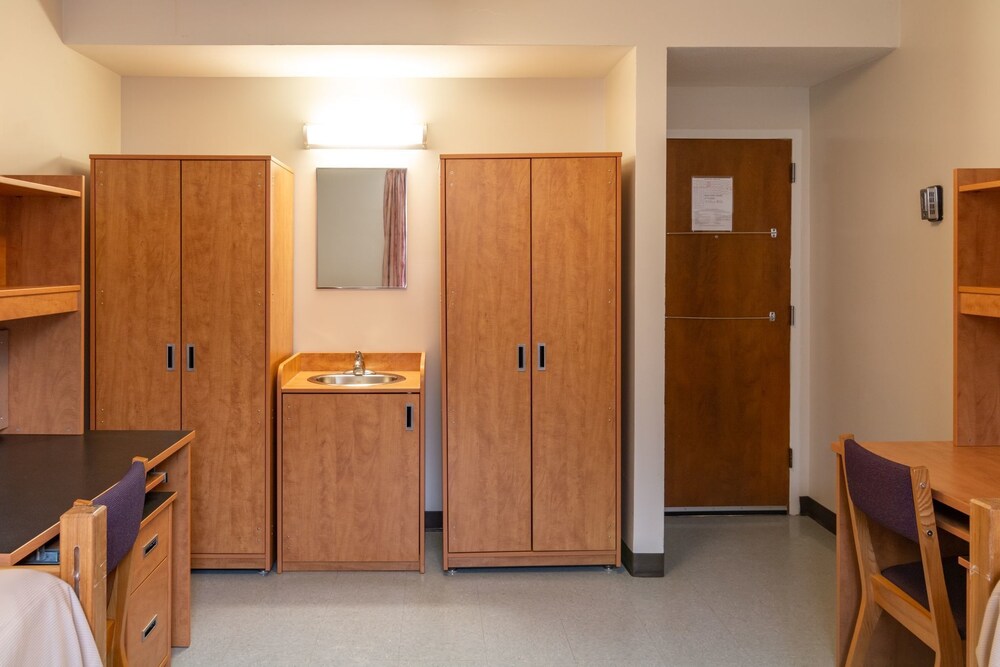 Dalhousie University Deals & Reviews (Halifax, CAN) Wotif