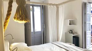 Egyptian cotton sheets, premium bedding, down comforters