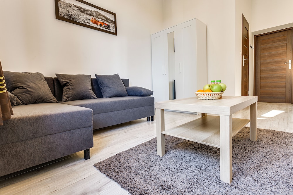 Penguin Apartments City Center Moniuszki 2019 Room Prices Deals Penguin Apartments City Center Moniuszki
