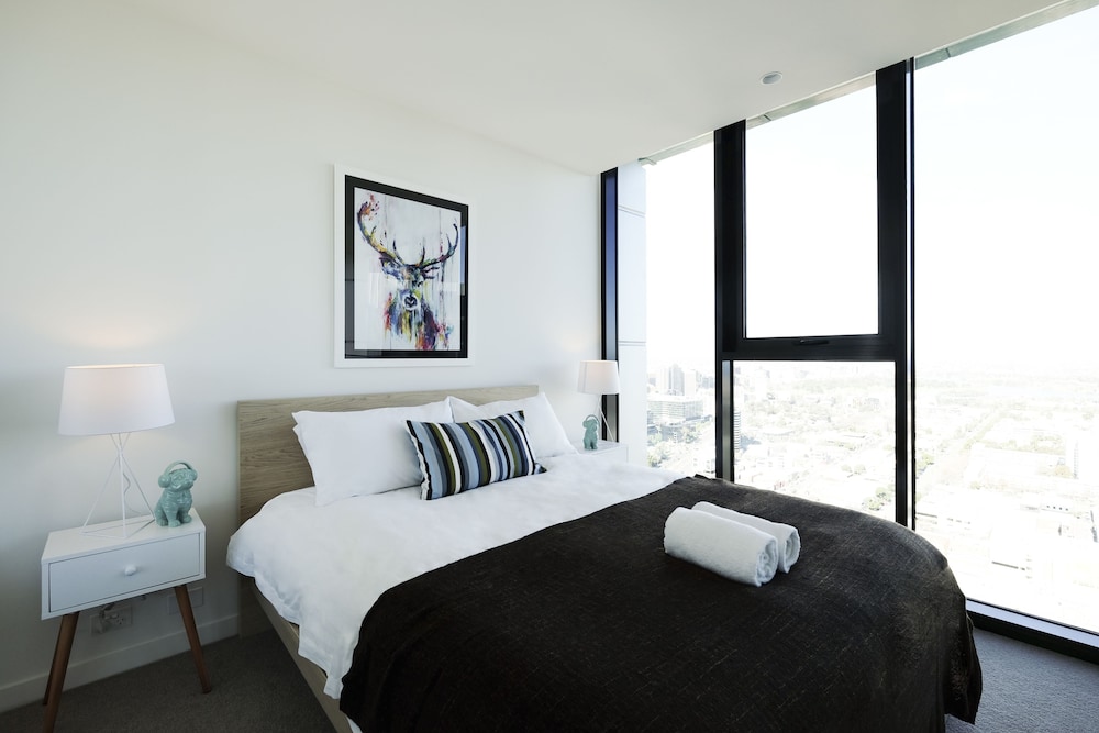 Mono Apartments on Platinum Tower