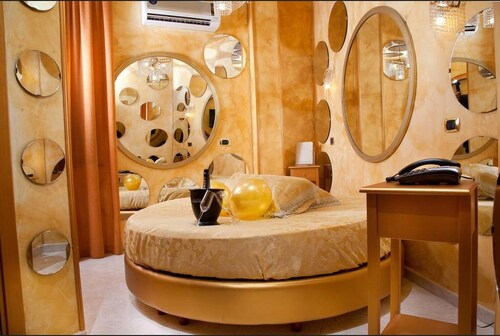 Hotels Near Varcaturo Beach Naples Find Cheap 33 Hotel