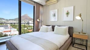 2 bedrooms, premium bedding, in-room safe, iron/ironing board