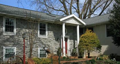 Carriage Corner Bed & Breakfast