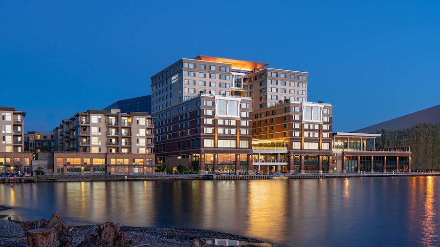 Hyatt Regency Lake Washington at Seattle’s Southport