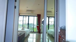 Premium bedding, free WiFi