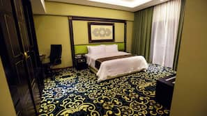 In-room safe, desk, iron/ironing board, free WiFi