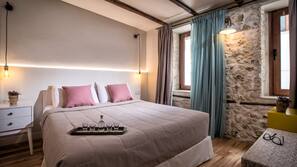 Frette Italian sheets, premium bedding, in-room safe
