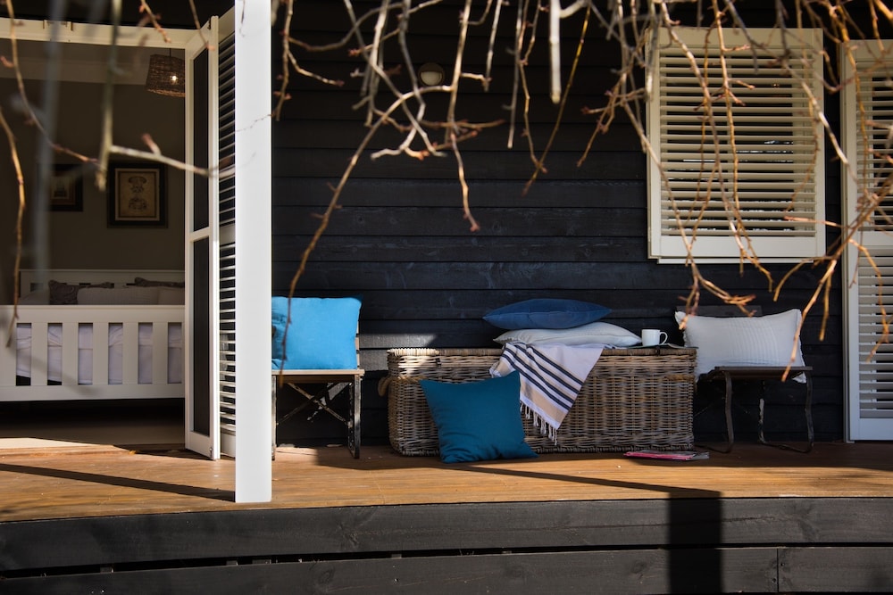 Green Gully House