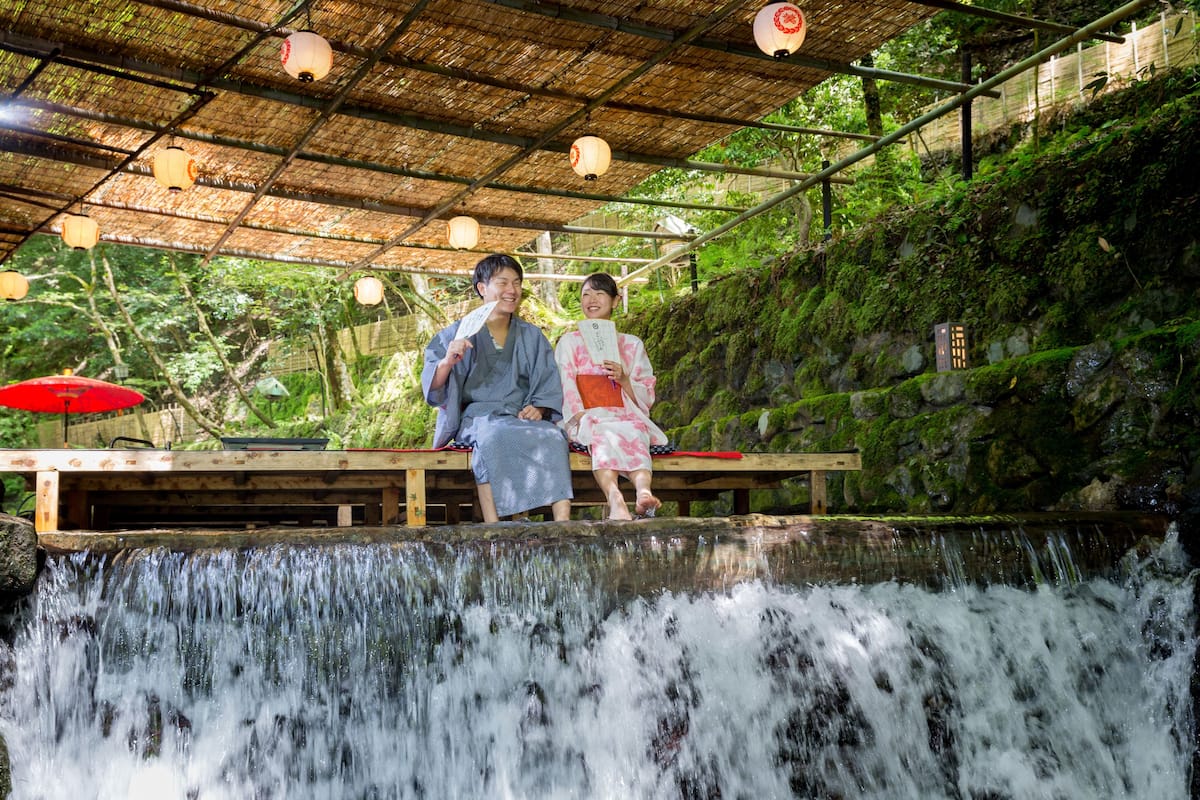 京都の奥座敷で青もみじに癒やされる新緑さんぽ旅 京都 鞍馬 貴船 大原の旅行モデルコース こころから 京都の奥座敷で青もみじに癒やされる新緑さんぽ旅 京都 鞍馬 貴船 大原の旅行モデルコース こころから